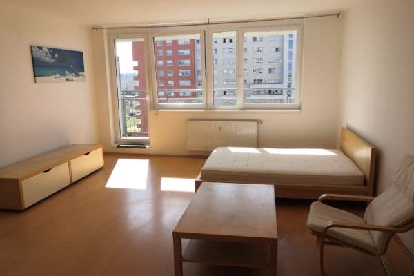 Prenájom bytu 1-izbový 43 m², Petržílkova, Praha Prenájom bytu 1-izbový 43 m², Petržílkova, Praha