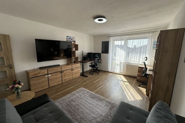 Predaj bytu 2-izbový 55 m², Nejedlého, Sezemice Predaj bytu 2-izbový 55 m², Nejedlého, Sezemice