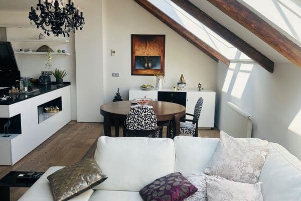 Predaj bytu 3-izbový 122 m², Lublaňská, Praha Predaj bytu 3-izbový 122 m², Lublaňská, Praha