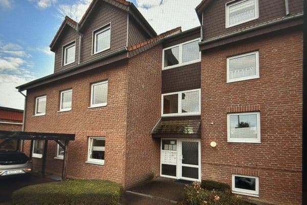 Prenájom bytu 2-izbový 57 m², Itzumer Hauptstraße, Hildesheim, Dolné Sasko Prenájom bytu 2-izbový 57 m², Itzumer Hauptstraße, Hildesheim, Dolné Sasko