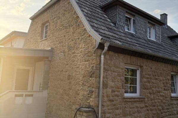 Prenájom bytu 2-izbový 95 m², Zülpich-Schwerfen Prenájom bytu 2-izbový 95 m², Zülpich-Schwerfen