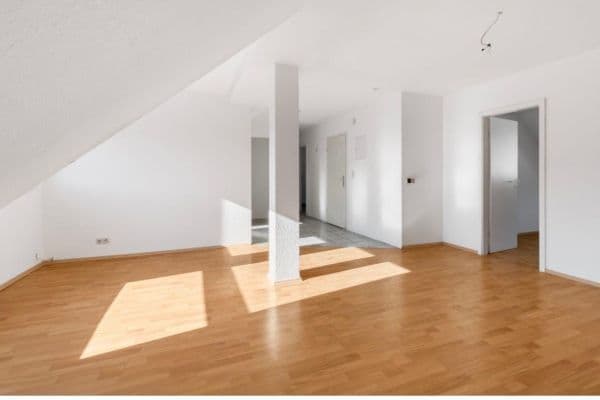 Prenájom bytu 3-izbový 85 m², Reichsstraße 10, Bochum, Severné Porýnie - Westfálsko Prenájom bytu 3-izbový 85 m², Reichsstraße 10, Bochum, Severné Porýnie - Westfálsko