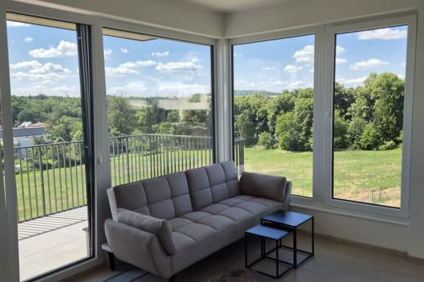 Prenájom bytu 3-izbový 74 m², Jáchymovská, Praha Prenájom bytu 3-izbový 74 m², Jáchymovská, Praha