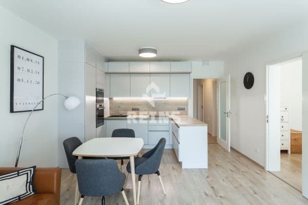 Predaj bytu 4-izbový 146 m², Hornoměcholupská, Praha Predaj bytu 4-izbový 146 m², Hornoměcholupská, Praha