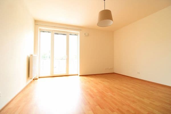 Prenájom bytu 2-izbový 52 m², Jaroslava Holečka, Kladno Prenájom bytu 2-izbový 52 m², Jaroslava Holečka, Kladno