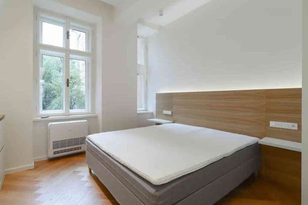 Prenájom bytu 2-izbový 56 m², Na Bělidle, Prague Prenájom bytu 2-izbový 56 m², Na Bělidle, Prague