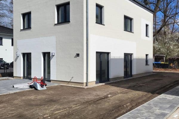 Predaj domu 150 m², pozemok 520 m², Finkenweg 16a, Falkensee Predaj domu 150 m², pozemok 520 m², Finkenweg 16a, Falkensee