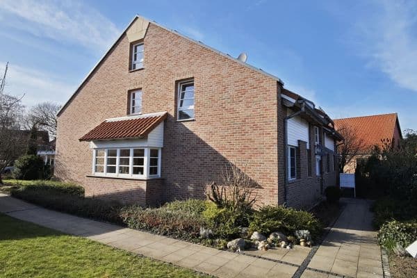 Prenájom bytu 2-izbový 75 m², Rehwinkel 7, Seelze Prenájom bytu 2-izbový 75 m², Rehwinkel 7, Seelze