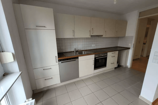 Prenájom bytu 2-izbový 54 m², Karlsruhe, Bádensko-Wurttembersko Prenájom bytu 2-izbový 54 m², Karlsruhe, Bádensko-Wurttembersko