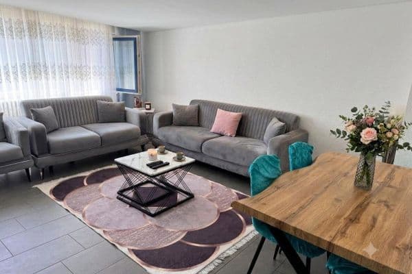 Prenájom bytu 2-izbový 56 m², Blumenheckstraße 22, Pforzheim, Bádensko-Wurttembersko Prenájom bytu 2-izbový 56 m², Blumenheckstraße 22, Pforzheim, Bádensko-Wurttembersko
