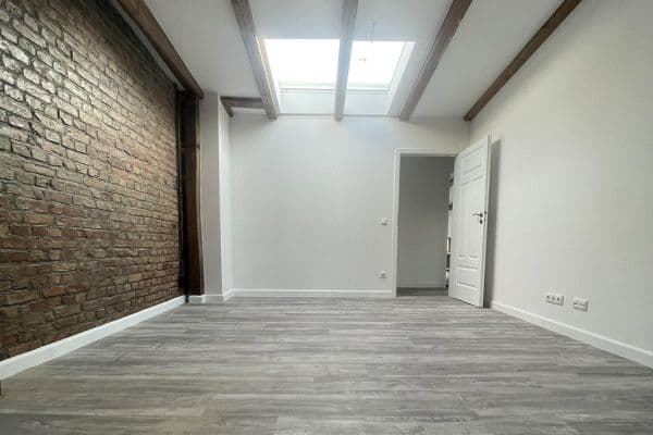 Prenájom bytu 3-izbový 111 m², Räuschstr. 68, Berlin, Berlín Prenájom bytu 3-izbový 111 m², Räuschstr. 68, Berlin, Berlín