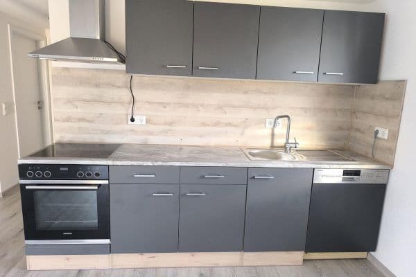 Prenájom bytu 2-izbový 65 m², Göppingen Prenájom bytu 2-izbový 65 m², Göppingen