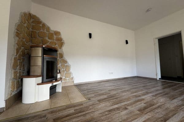 Predaj bytu 3-izbový 115 m², Klamannstraße 8a, Berlin, Berlín Predaj bytu 3-izbový 115 m², Klamannstraße 8a, Berlin, Berlín