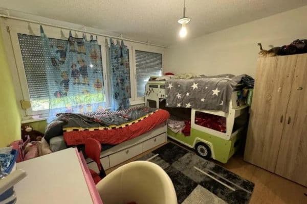 Prenájom bytu 3-izbový 91 m², Ferdinand-Weiß-Straße 30, Freiburg, Bádensko-Wurttembersko Prenájom bytu 3-izbový 91 m², Ferdinand-Weiß-Straße 30, Freiburg, Bádensko-Wurttembersko