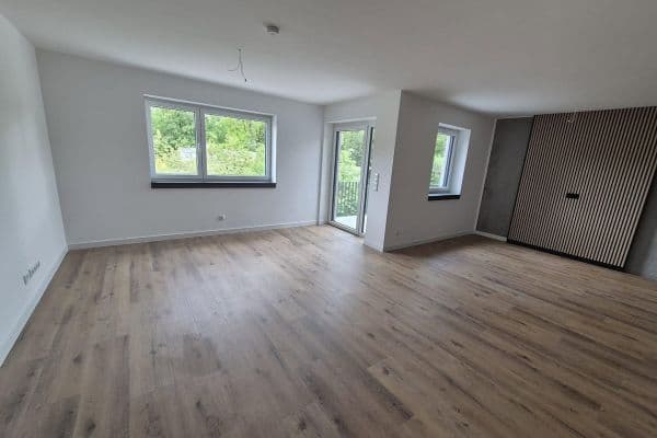 Prenájom bytu 2-izbový 71 m², Detmold Prenájom bytu 2-izbový 71 m², Detmold