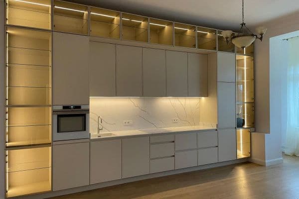 Prenájom bytu 2-izbový 71 m², Schloßstr. 69, Berlin, Berlín Prenájom bytu 2-izbový 71 m², Schloßstr. 69, Berlin, Berlín