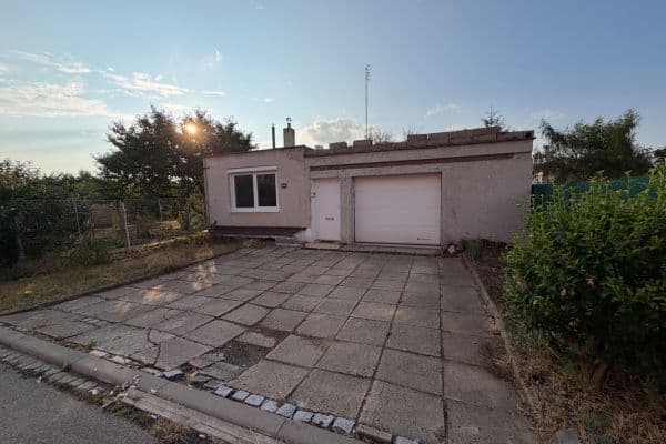 Prenájom nebytového priestoru 78 m², U Hřiště, Žabčice Prenájom nebytového priestoru 78 m², U Hřiště, Žabčice