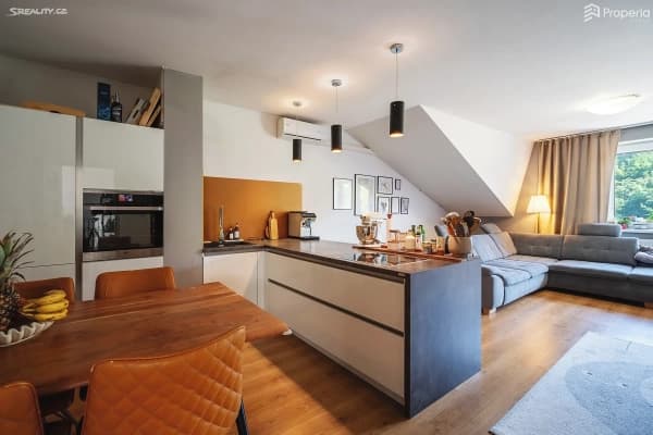 Prenájom bytu 3-izbový 115 m², Mokrá-Horákov Prenájom bytu 3-izbový 115 m², Mokrá-Horákov