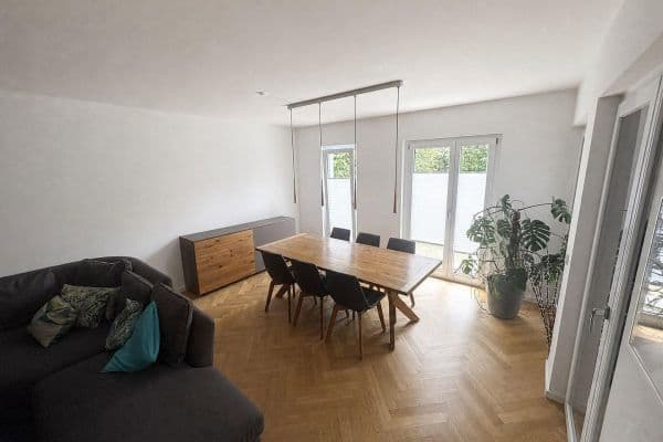 Predaj bytu 4-izbový 114 m², Frankfurt, Hesensko Predaj bytu 4-izbový 114 m², Frankfurt, Hesensko