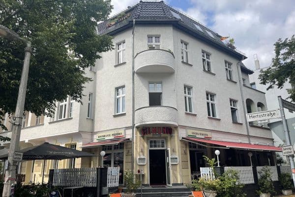 Prenájom bytu 3-izbový 112 m², Berlin, Berlín Prenájom bytu 3-izbový 112 m², Berlin, Berlín