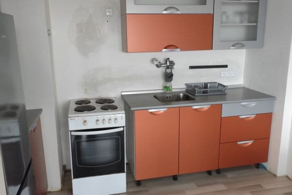 Prenájom bytu 2-izbový 60 m², Mírové náměstí, Dobříš Prenájom bytu 2-izbový 60 m², Mírové náměstí, Dobříš
