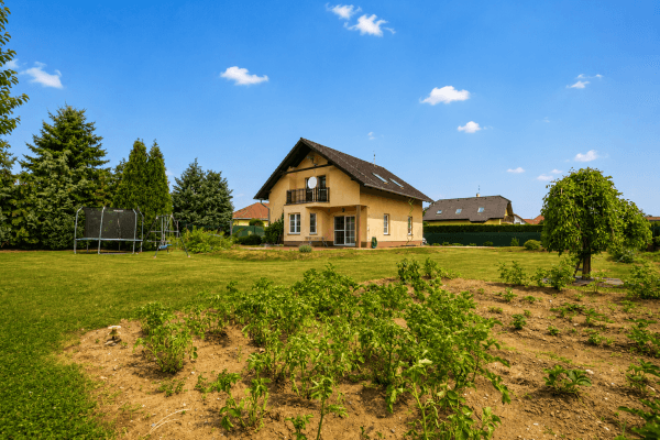 Predaj domu 180 m², pozemok 1.124 m², Staré Ouholice Predaj domu 180 m², pozemok 1.124 m², Staré Ouholice