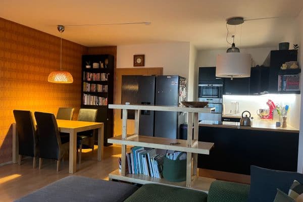 Prenájom bytu 3-izbový 79 m², Nepelova, Praha Prenájom bytu 3-izbový 79 m², Nepelova, Praha