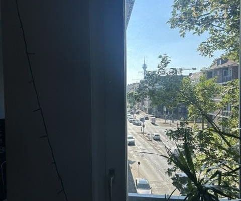 Prenájom bytu 3-izbový 90 m², Herzogstrasse 79, Düsseldorf, Severné Porýnie - Westfálsko Prenájom bytu 3-izbový 90 m², Herzogstrasse 79, Düsseldorf, Severné Porýnie - Westfálsko
