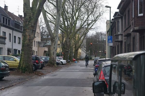Prenájom bytu 4-izbový 85 m², Holteistraße 74, Duisburg Prenájom bytu 4-izbový 85 m², Holteistraße 74, Duisburg