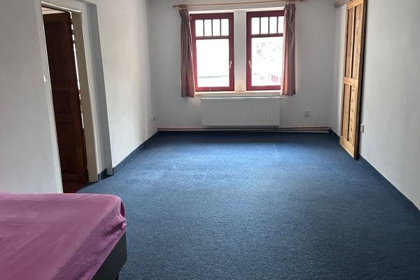 Prenájom bytu 2-izbový 70 m², Kafkova, Nová Paka Prenájom bytu 2-izbový 70 m², Kafkova, Nová Paka