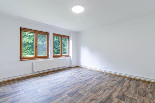 Prenájom bytu 2-izbový 81 m², Květnová, Odolena Voda Prenájom bytu 2-izbový 81 m², Květnová, Odolena Voda