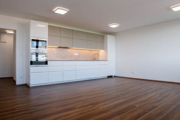 Predaj bytu 3-izbový 85 m², Doležalova, Praha Predaj bytu 3-izbový 85 m², Doležalova, Praha