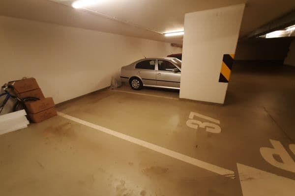 Prenájom garáže 15 m², Prenájom garáže 15 m²,