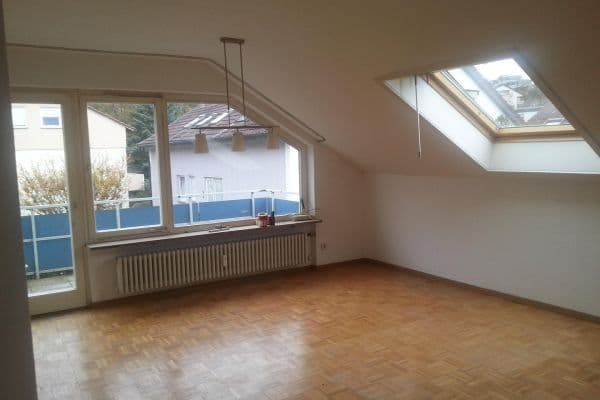 Prenájom bytu 4-izbový 83 m², Walchenseestraße 33, Stuttgart, Bádensko-Wurttembersko Prenájom bytu 4-izbový 83 m², Walchenseestraße 33, Stuttgart, Bádensko-Wurttembersko
