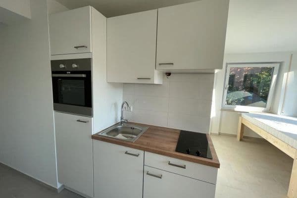 Prenájom bytu 1-izbový 20 m², Stuttgarter Str. 18, Stuttgart Prenájom bytu 1-izbový 20 m², Stuttgarter Str. 18, Stuttgart