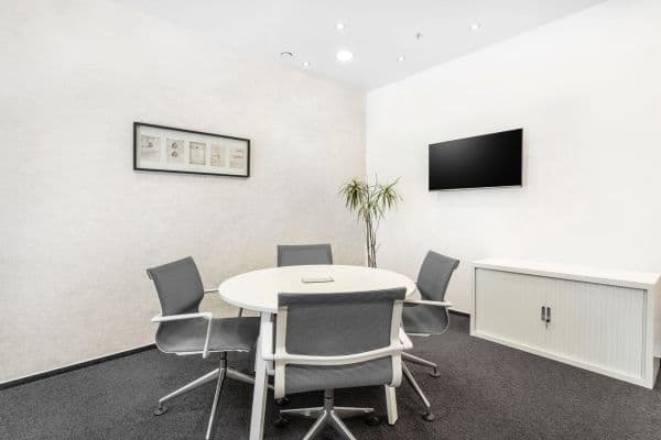 Prenájom kancelárie 10 m², Na Strži, Praha Prenájom kancelárie 10 m², Na Strži, Praha