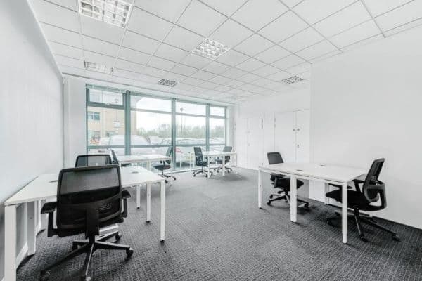 Prenájom kancelárie 25 m², Lomnického, Praha Prenájom kancelárie 25 m², Lomnického, Praha