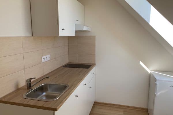 Prenájom bytu 1-izbový 18 m², Sukova, Velké Přílepy Prenájom bytu 1-izbový 18 m², Sukova, Velké Přílepy