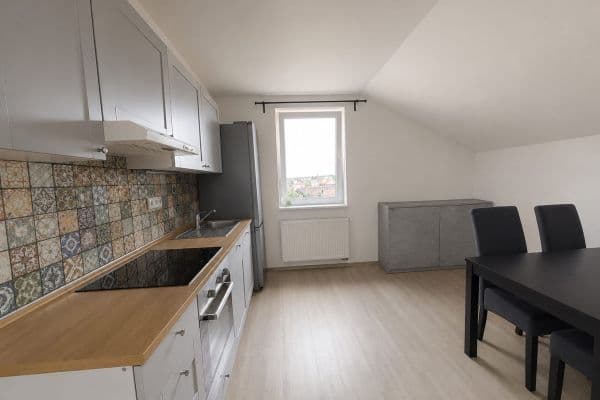 Prenájom bytu 2-izbový 57 m², Zborovská, Dobříš Prenájom bytu 2-izbový 57 m², Zborovská, Dobříš