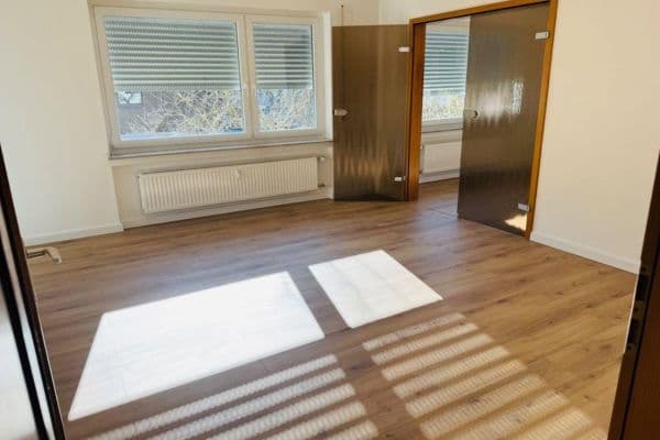 Prenájom bytu 4-izbový 108 m², Straßberg Prenájom bytu 4-izbový 108 m², Straßberg
