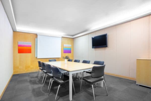 Prenájom kancelárie 70 m², Plzeňská, Praha, Praha Prenájom kancelárie 70 m², Plzeňská, Praha, Praha