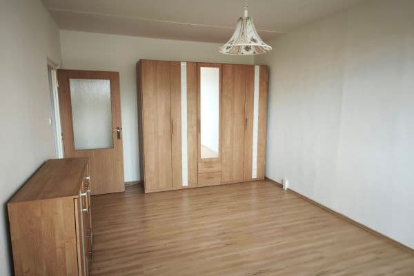 Prenájom bytu 1-izbový 40 m², Lábkova, Plzeň Prenájom bytu 1-izbový 40 m², Lábkova, Plzeň
