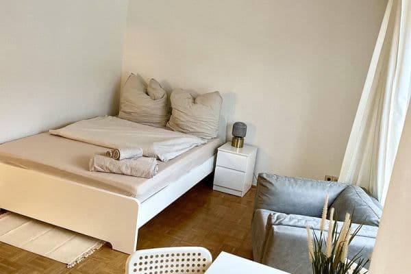 Prenájom bytu 1-izbový 22 m², Mauritiussteinweg X, Köln Prenájom bytu 1-izbový 22 m², Mauritiussteinweg X, Köln