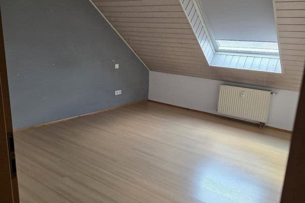Prenájom bytu 3-izbový 55 m², Durmersheim Prenájom bytu 3-izbový 55 m², Durmersheim