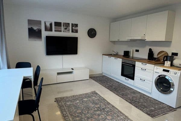 Prenájom bytu 1-izbový 33 m², Leverkusen Prenájom bytu 1-izbový 33 m², Leverkusen