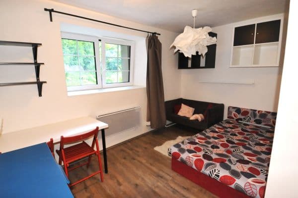 Prenájom bytu 1-izbový 20 m², Na Cikánce, Praha Prenájom bytu 1-izbový 20 m², Na Cikánce, Praha
