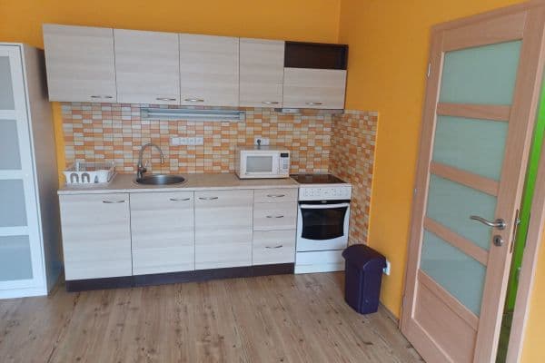 Prenájom bytu 2-izbový 35 m², Venhudova, Brno Prenájom bytu 2-izbový 35 m², Venhudova, Brno
