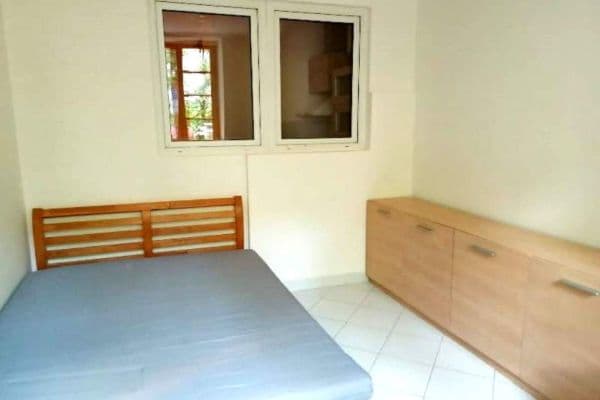 Prenájom bytu 1-izbový 32 m², Gutova, Praha Prenájom bytu 1-izbový 32 m², Gutova, Praha