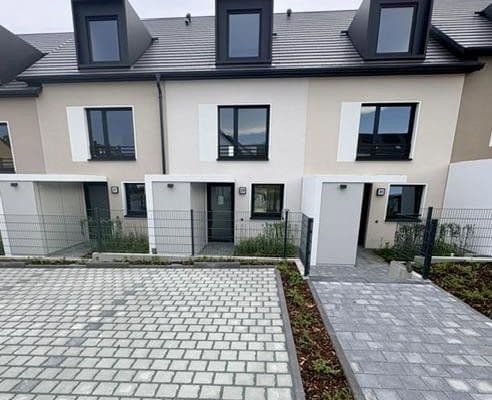 Prenájom domu 145 m², pozemok 115 m², Lilienstrasse 29., Stein Prenájom domu 145 m², pozemok 115 m², Lilienstrasse 29., Stein