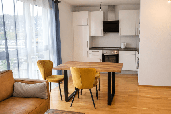 Prenájom bytu 3-izbový 68 m², Fleischmannstr. 11, Esslingen am Neckar Prenájom bytu 3-izbový 68 m², Fleischmannstr. 11, Esslingen am Neckar